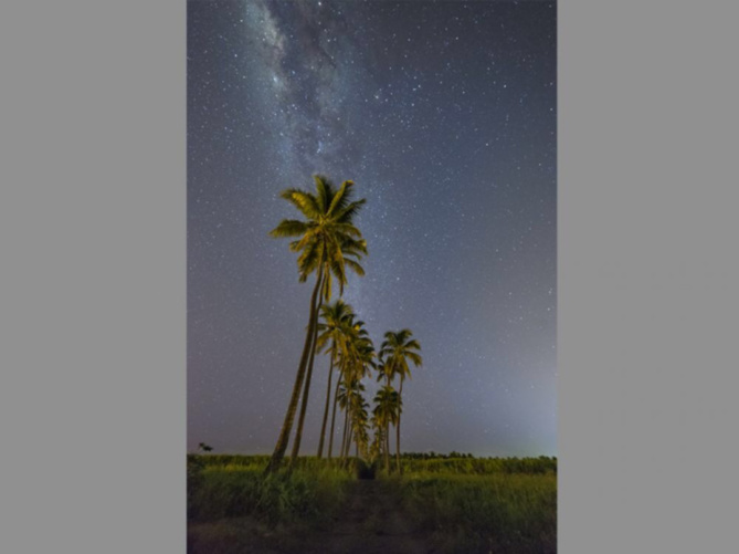 La réunionnaise, Alice Fock-Hang, (8 ans), remporte le deuxième prix du Photo NightScape Awards La réunionnaise, Alice Fock-Hang, (8 ans), remporte le deuxième prix du Photo NightScape Awards