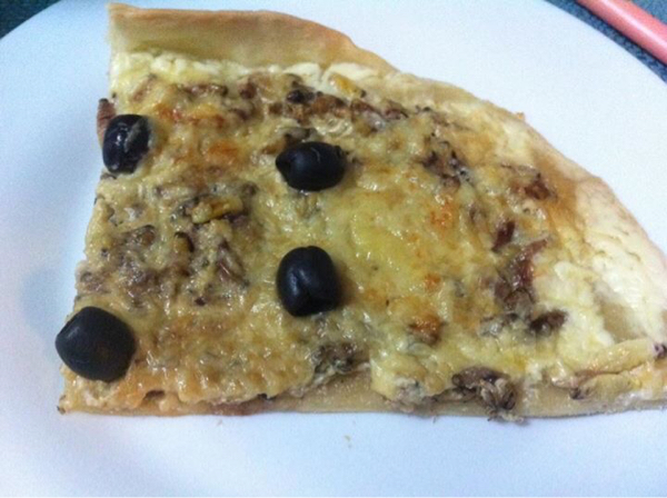 Découvrez la pizza aux larves de guêpes, ça vous tente ?