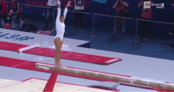 La gymnaste Réunionnaise Marine Boyer décroche l'argent aux internationaux de France.